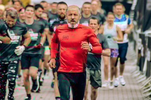 Aktywny senior — sprawdzone pomysły na prezent dla seniora