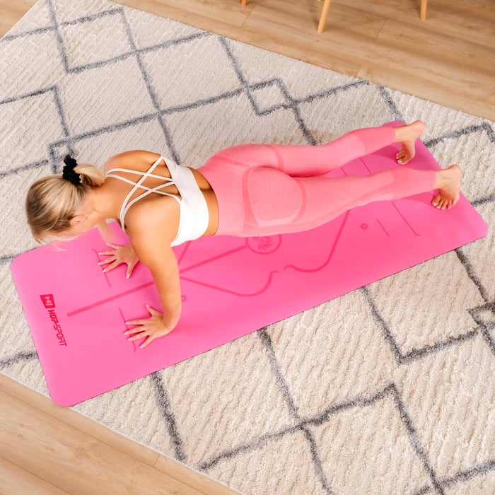 pokazane linie pomocnicze do asan na macie do jogi PU różowej marki Hop-Sport