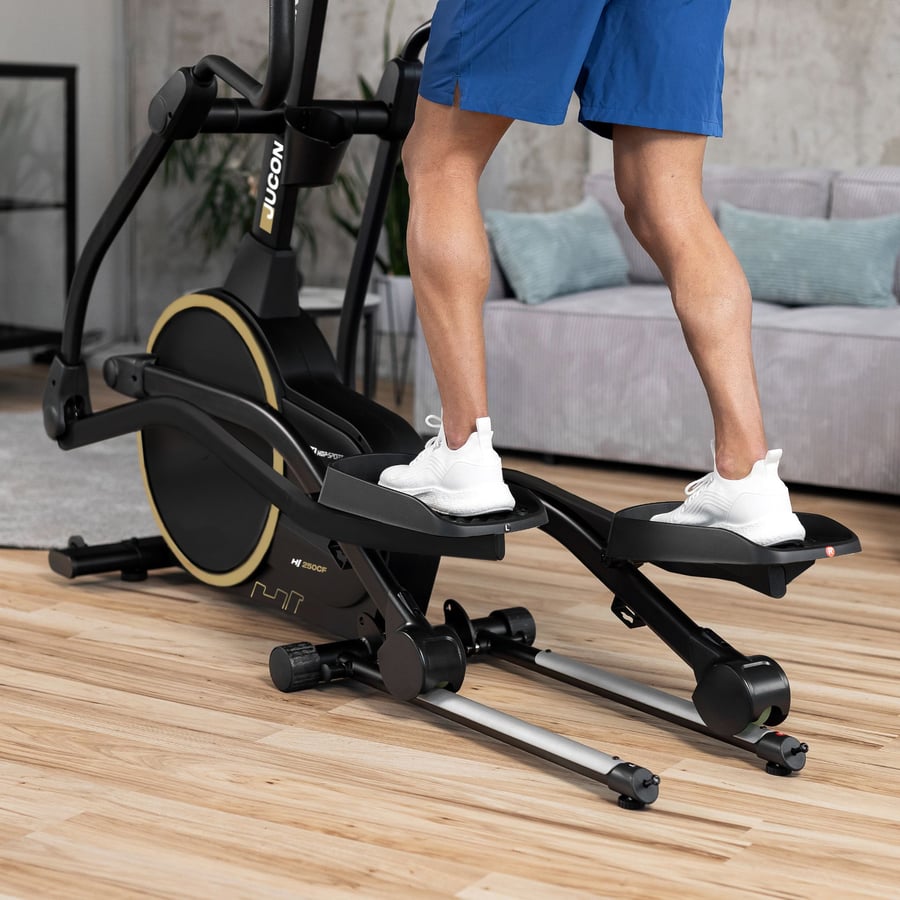 Jucon Gold zdjęcia z modelem - 4