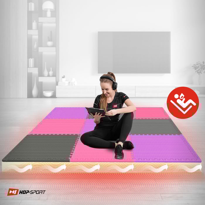 Dziewczyna siedzaca na macie Puzzle Hop-Sport szaro-fioletowo-różowej