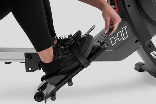 Trening na wioślarzu – jak ćwiczyć i jakie efekty daje ergometr wioślarski?