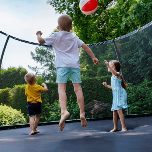 trampolina dzieci