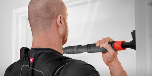 Jak zamontować drążek rozporowy krok po kroku?