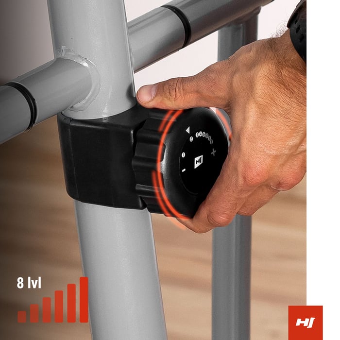 Orbitrek Cosmo został wyposażony w wygodne w użyciu pokrętło umożliwiające płynną regulację oporu