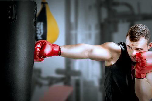 Gruszka czy worek bokserski – co lepiej sprawdzi się w treningu?