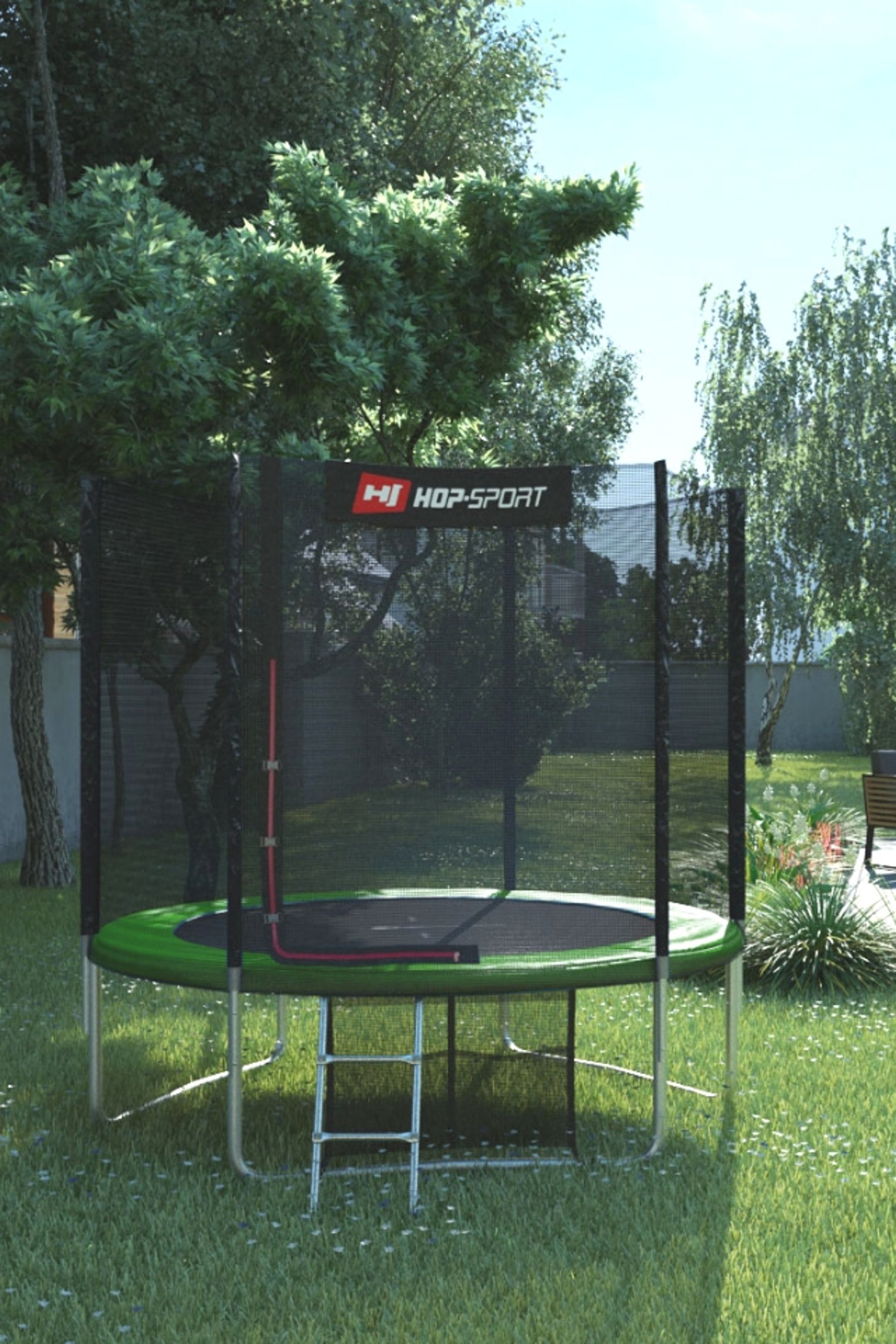 trampolina Hop-Sport w ogrodzie