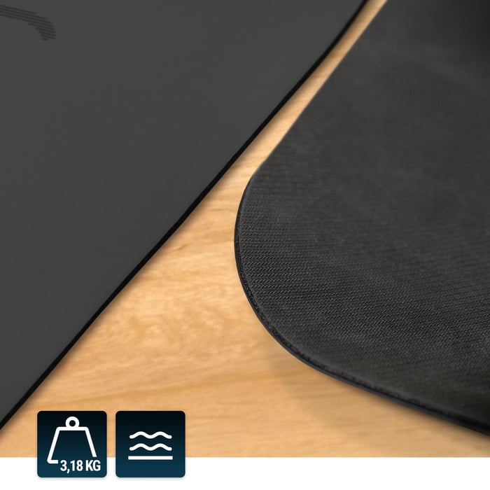 zbliżenie na matę do jogi czarną marki Hop-Sport