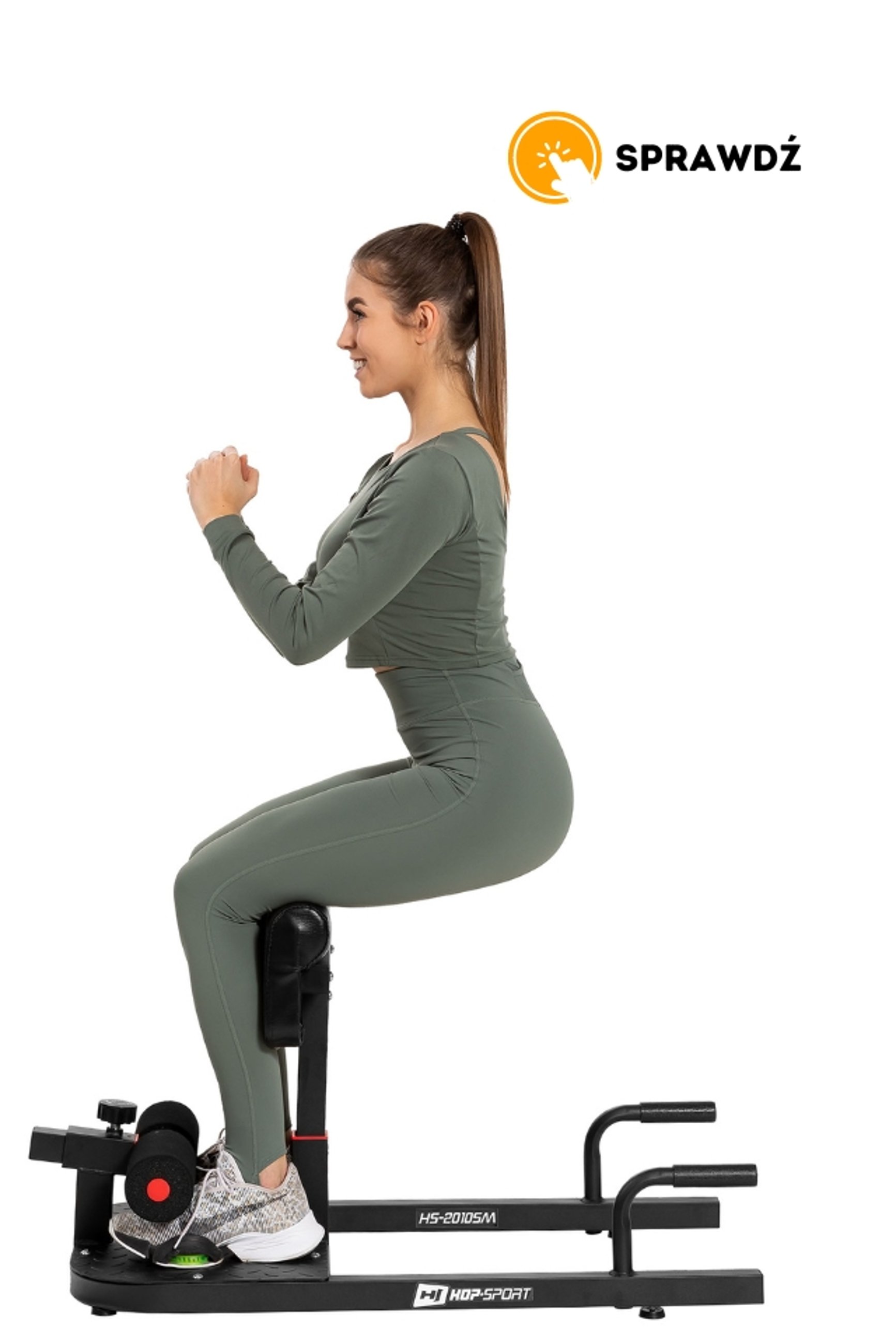modelka ćwicząca na ławce do przysiadów sissy squat marki Hop-Sport