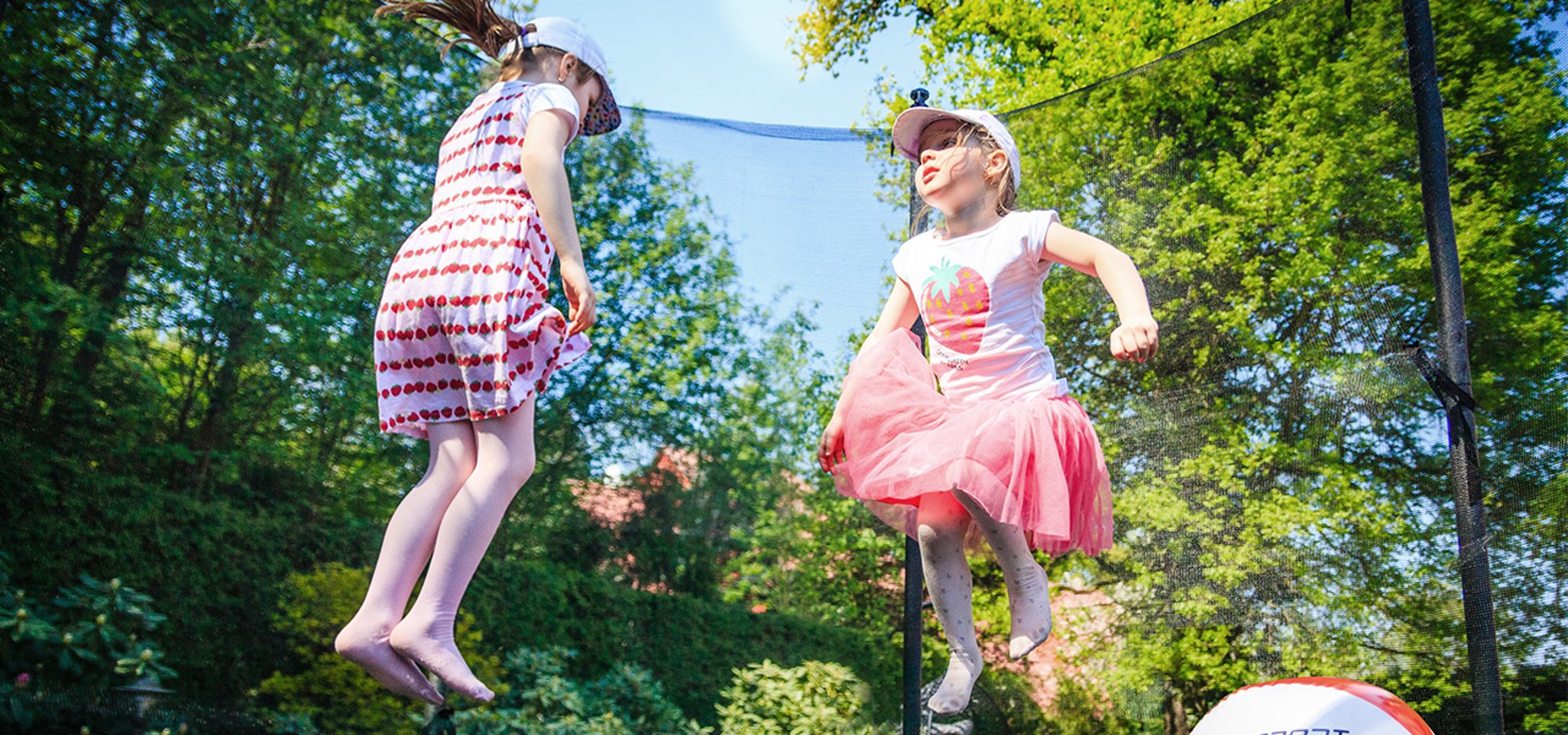 Trampolina ogrodowa - czy warto ją kupić?