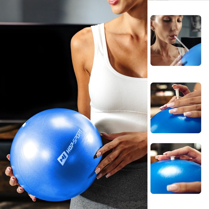 niebieska piłka gimnastyczna 25cm marki Hop-Sport z rurką do pompowania piłki