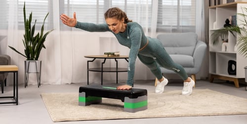 Aerobik w domu dla początkujących - jak ćwiczyć w domu?